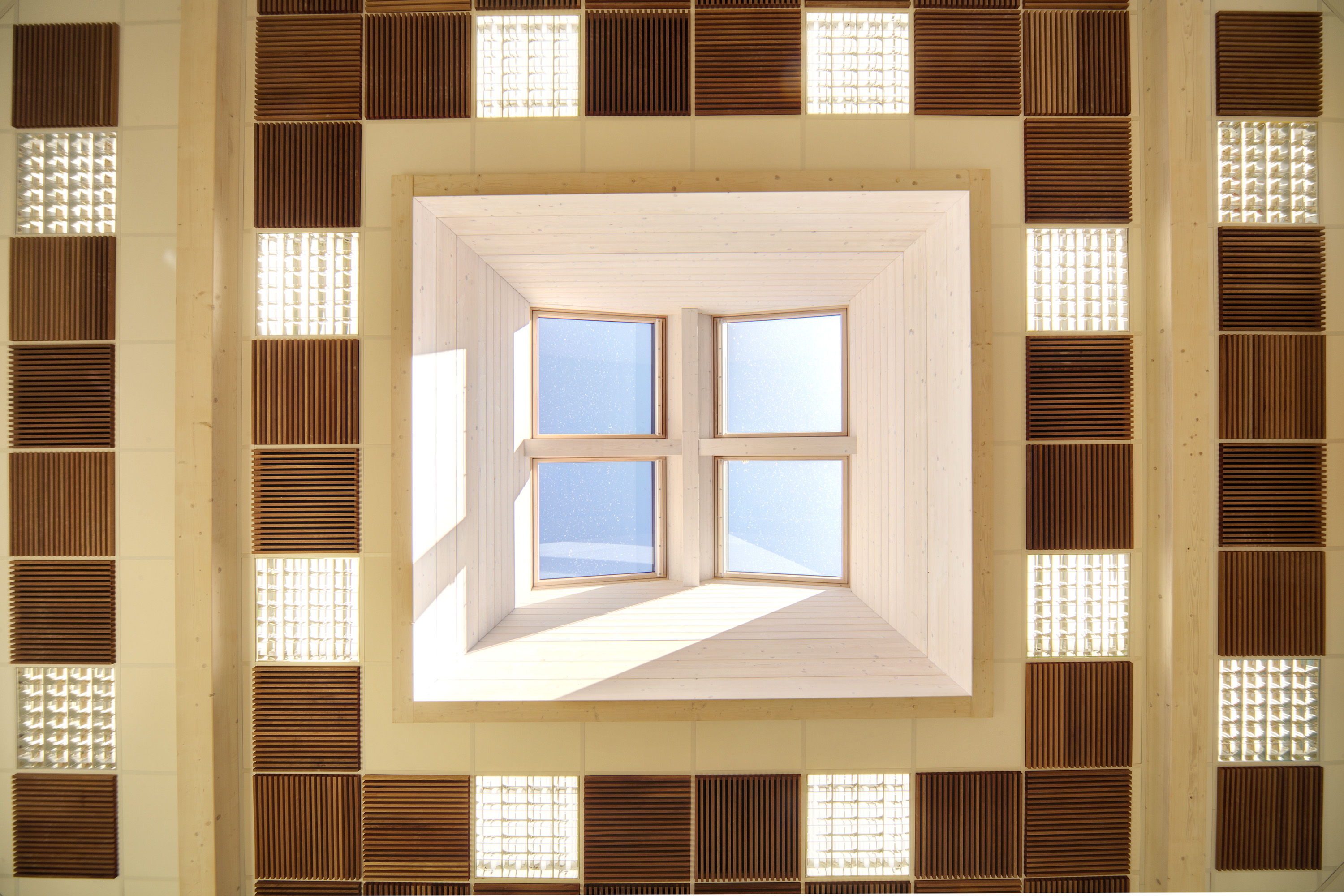 Scuola-in-legno-prefabbricato-milano