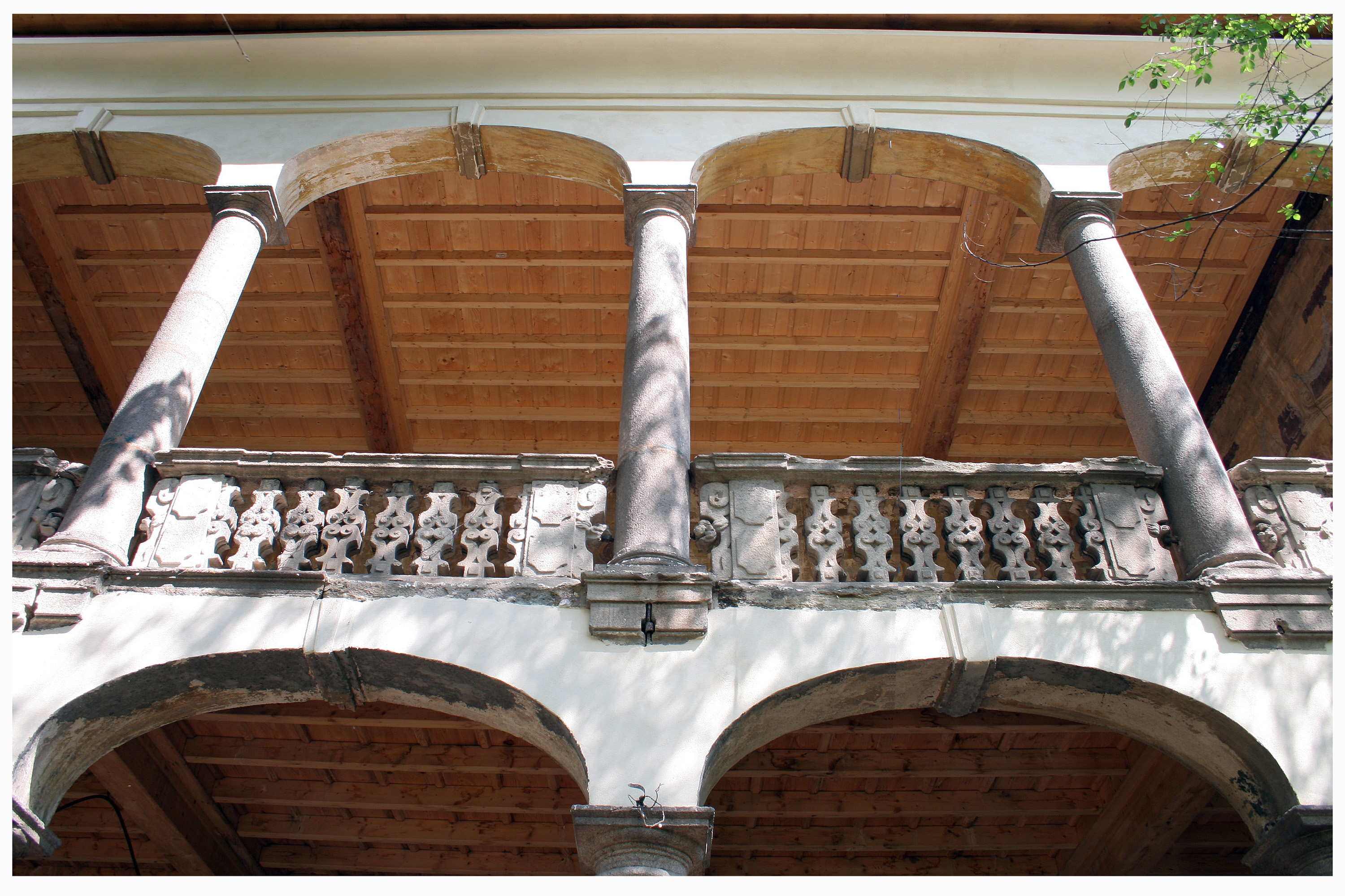 Solaio-in-legno-cassettoni-milano