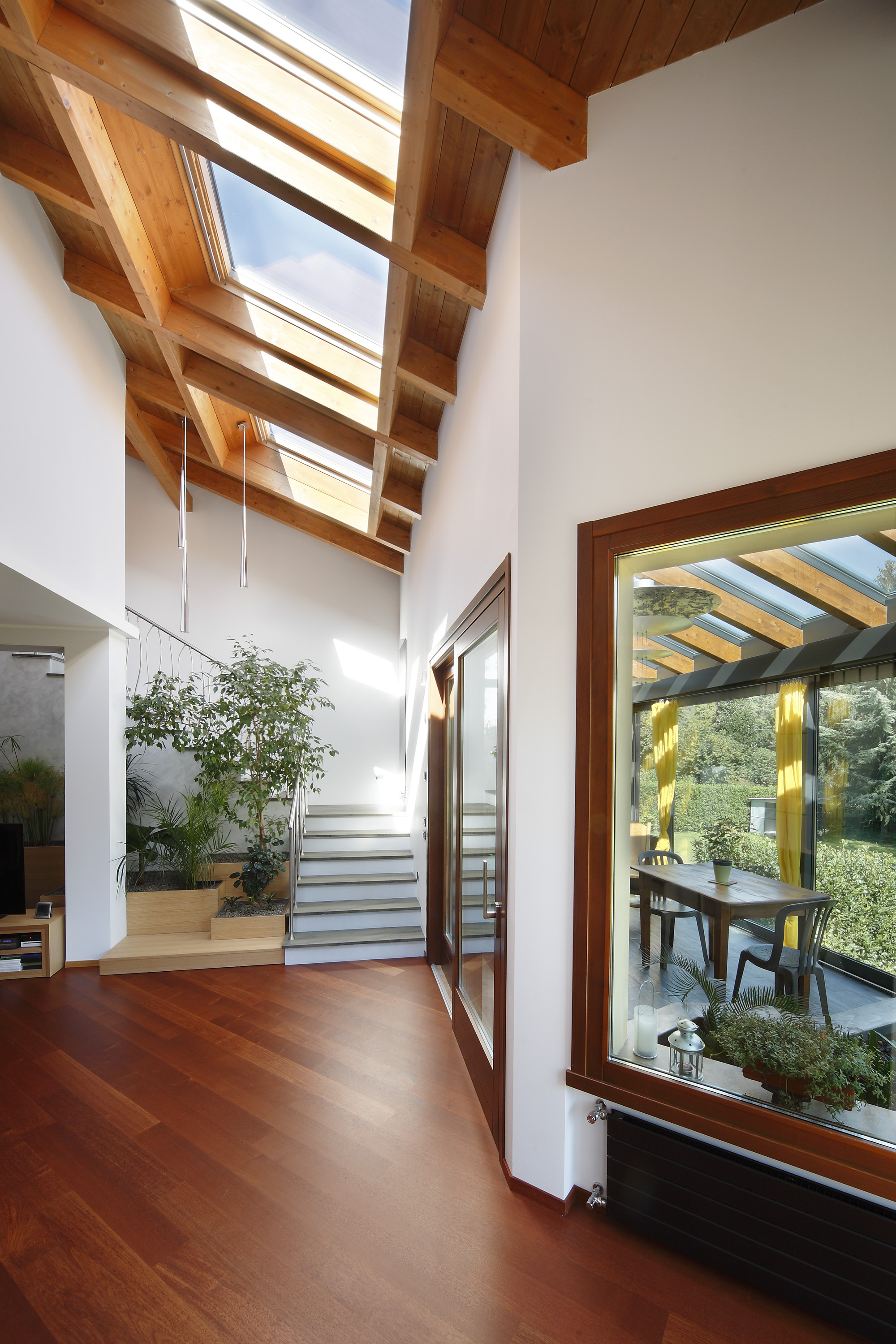 Tetto-in-legno-lucernario-lecco