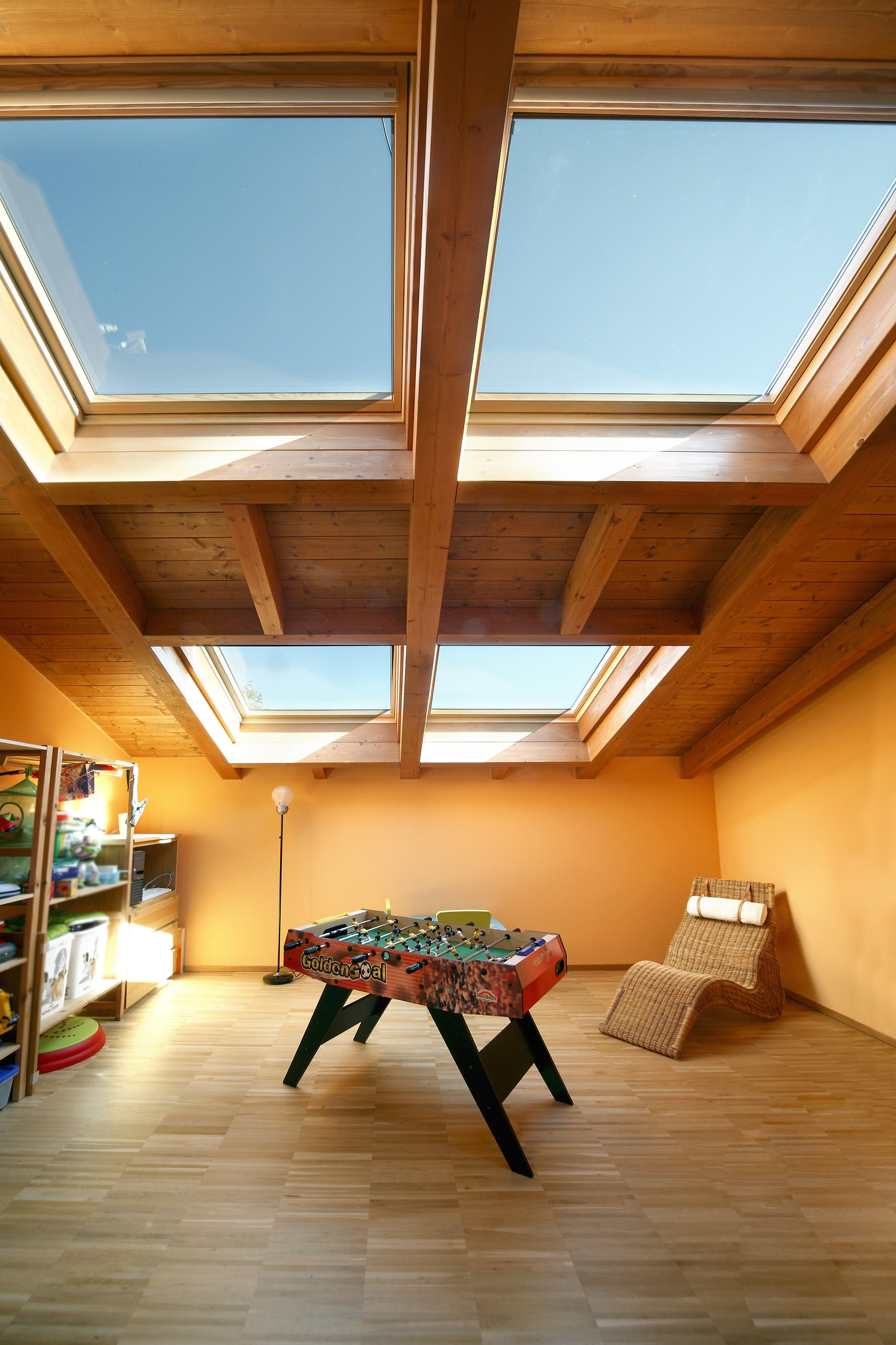 Tetto-in-legno-lucernario-lecco