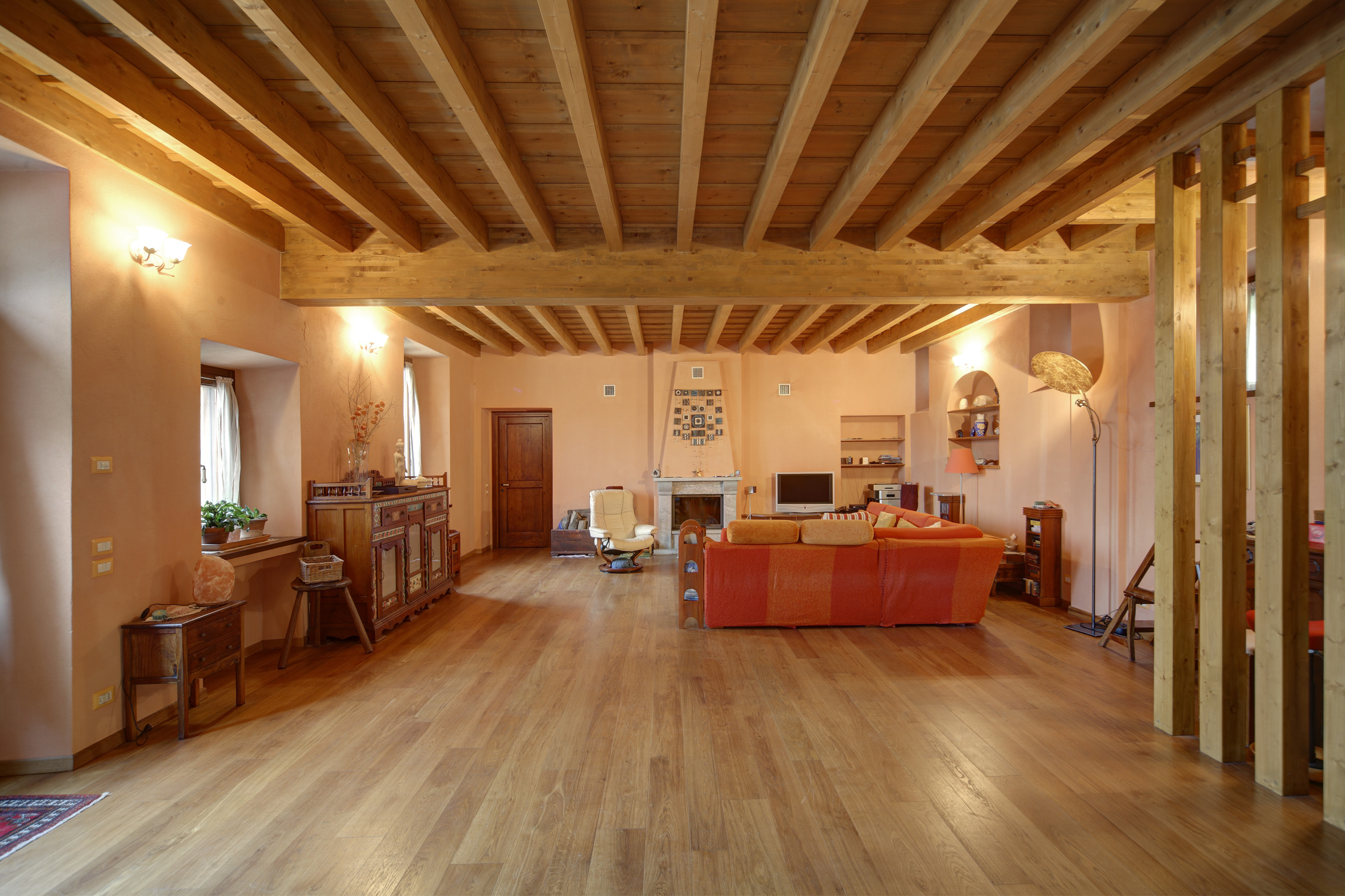 Pavimento-in-legno-casa-lecco