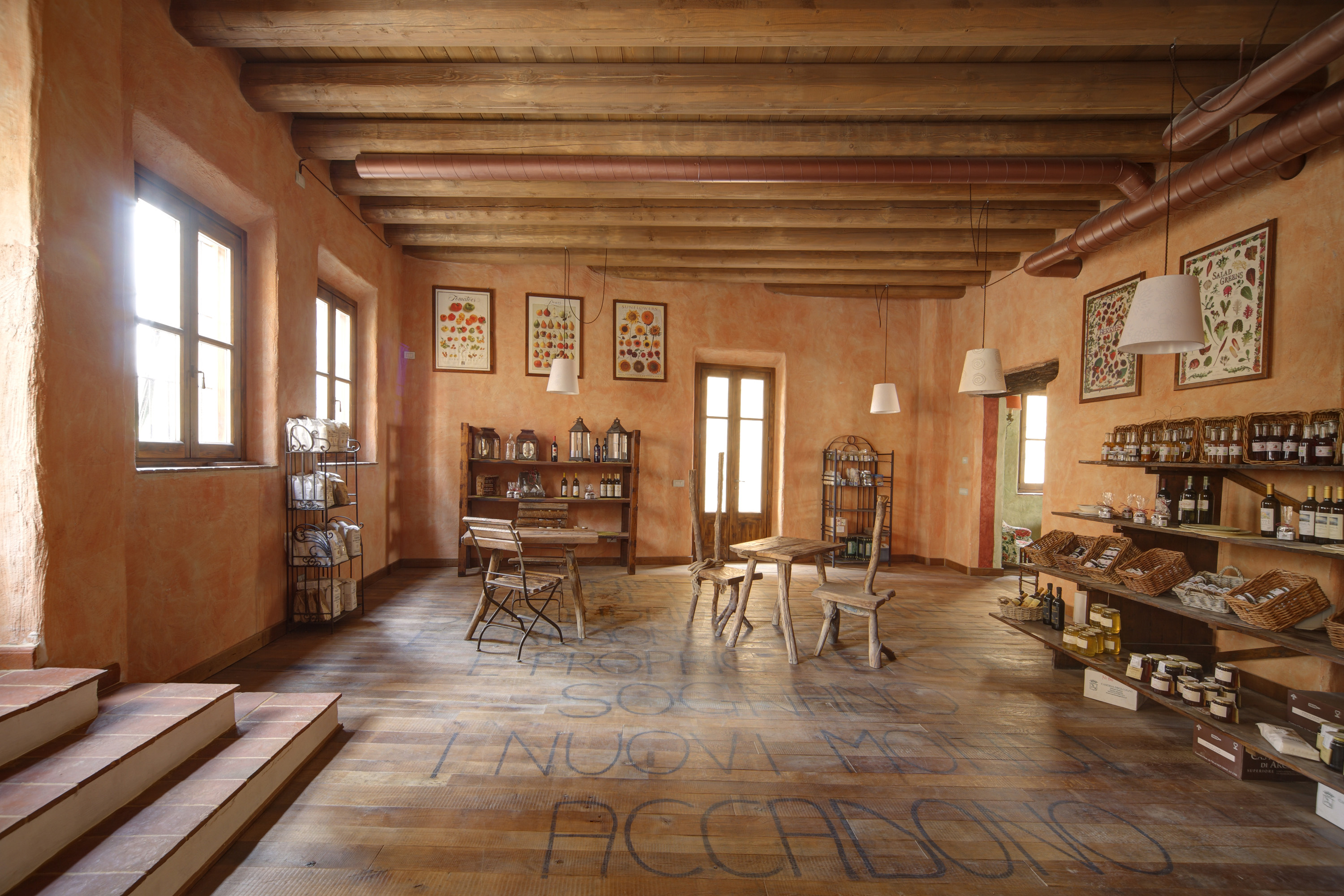 Pavimento-in-legno-negozio-lecco