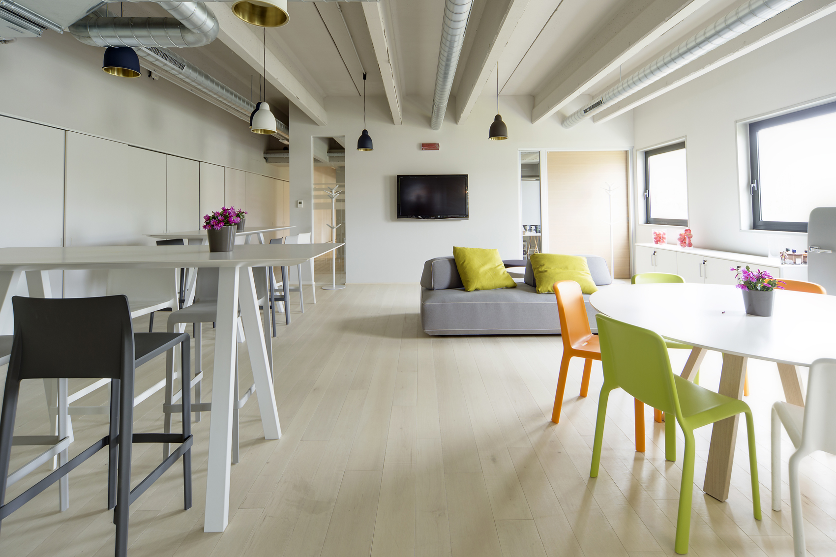 Parquet-bianco-soggiorno-varese