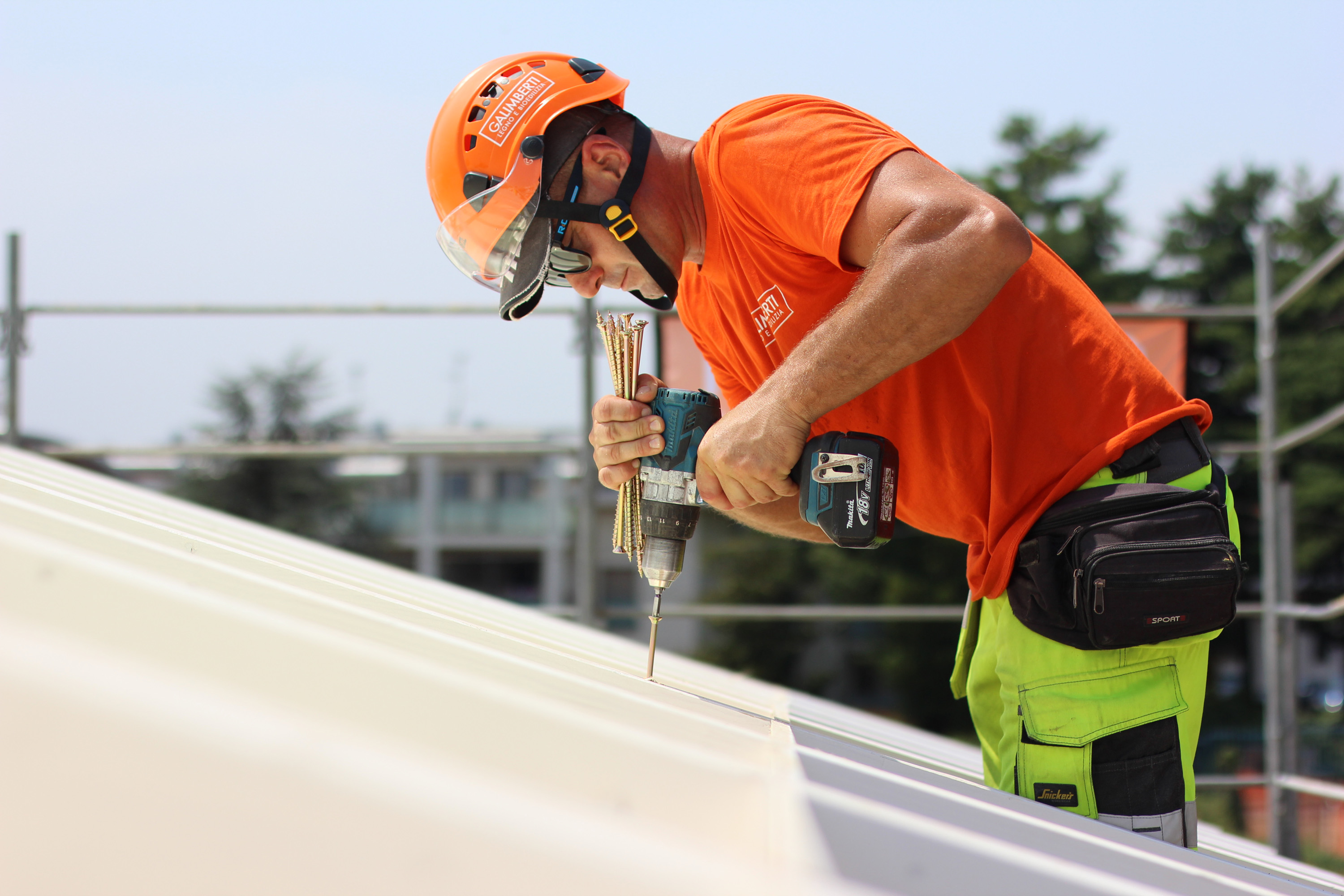 Tetto-in-legno-montaggio-varese