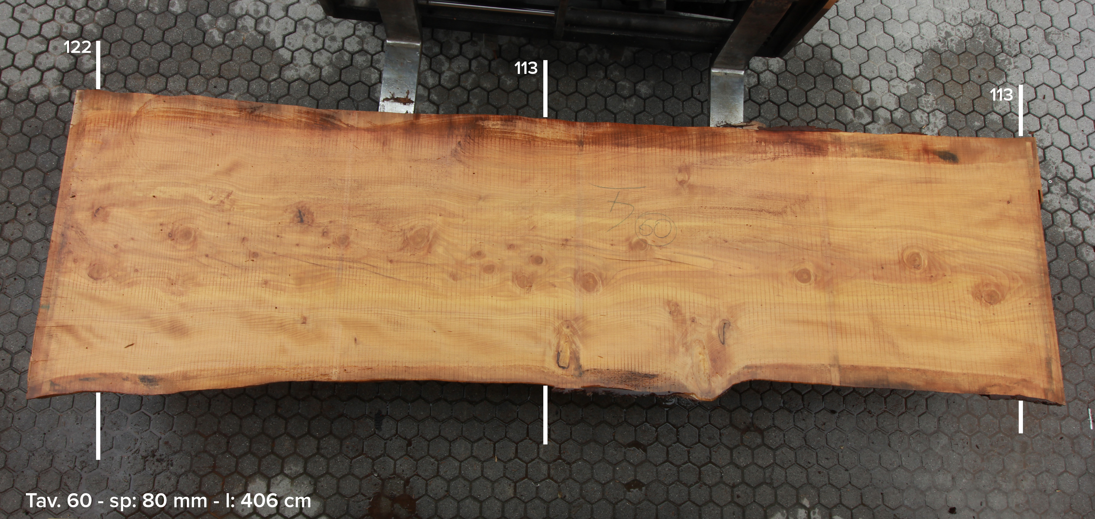 Tavola-cedro-produzione-lecco