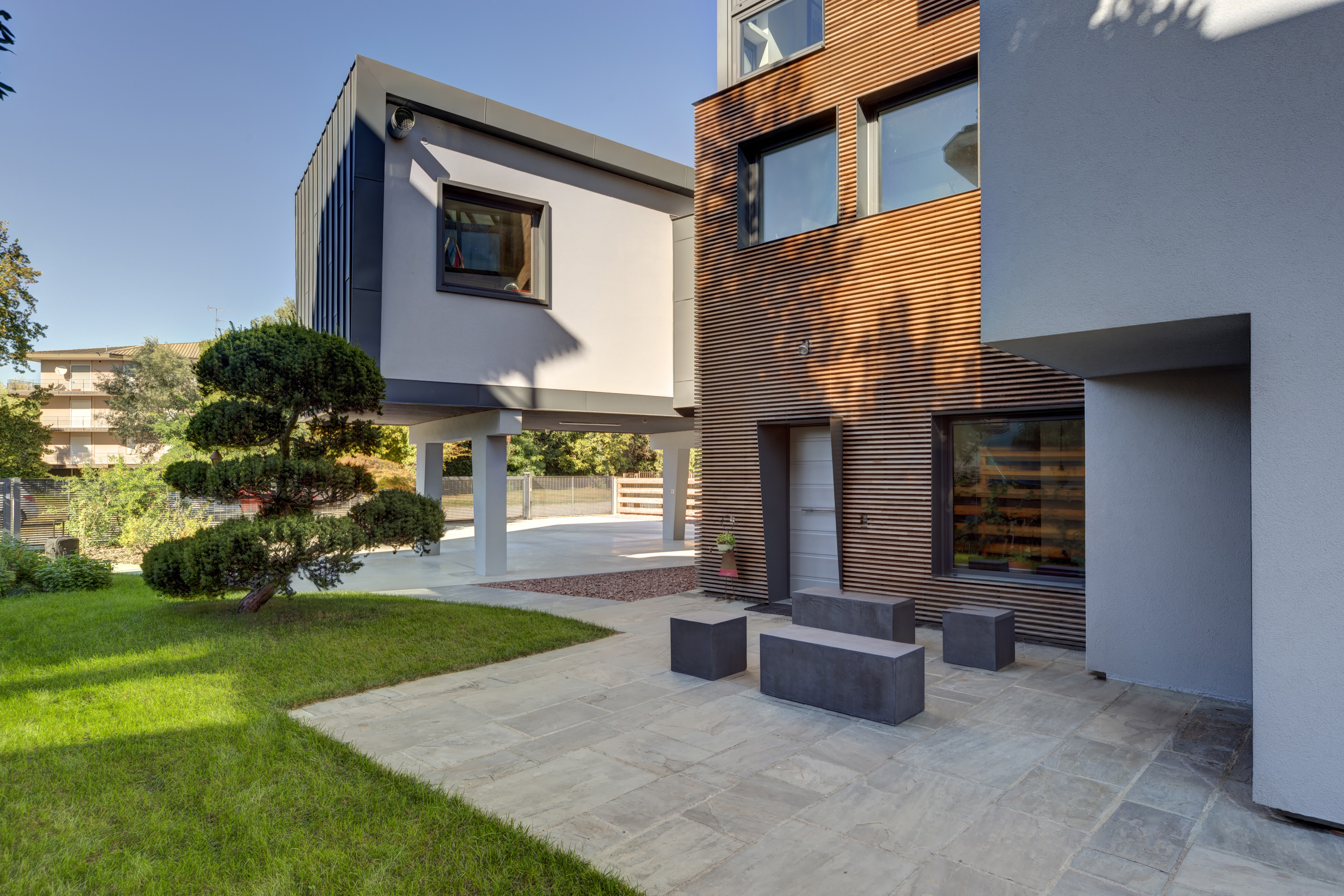 Casa-in-legno-prefabbricata-lamiera-Arona