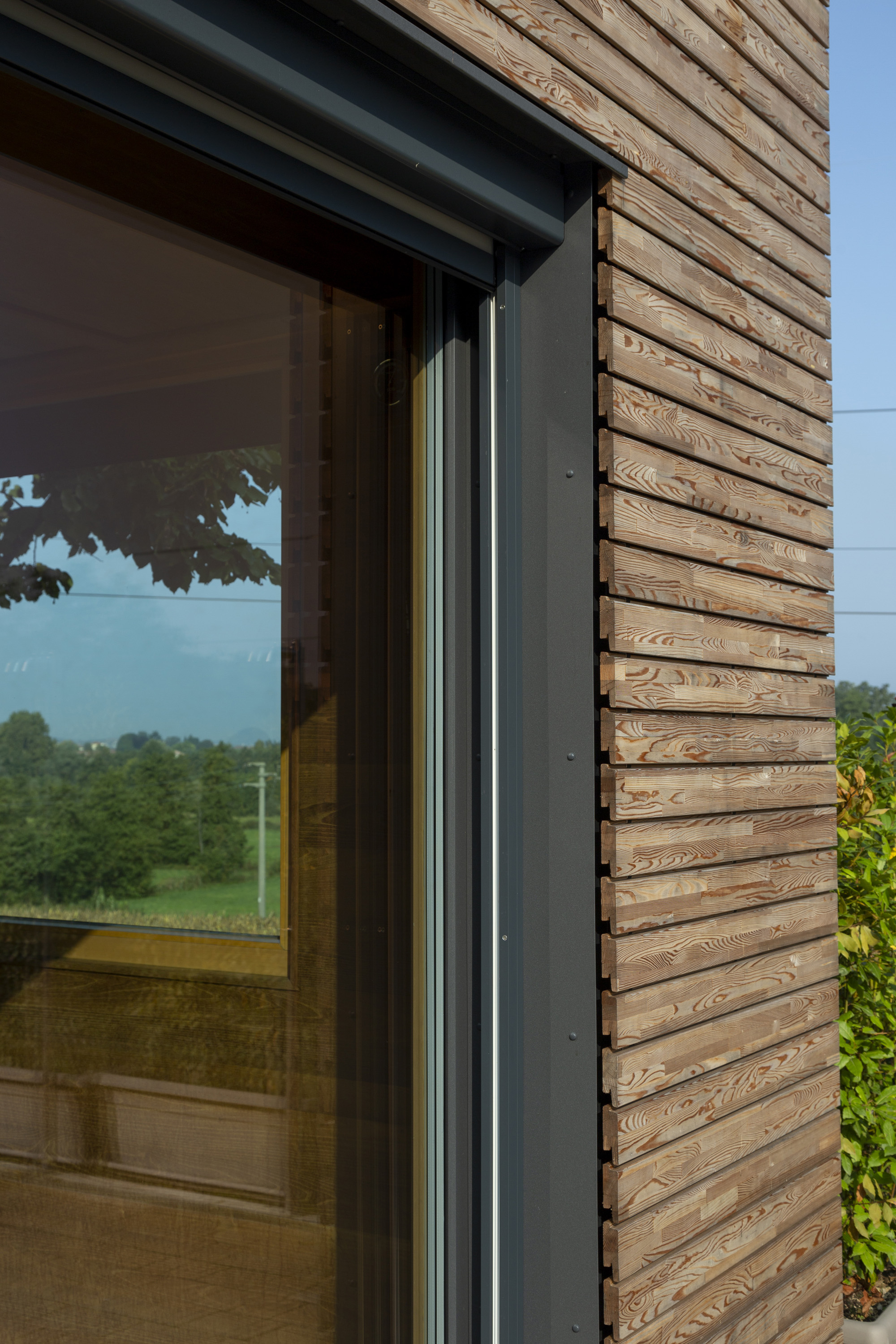 Facciata-in-legno-SPA-terme-lecco