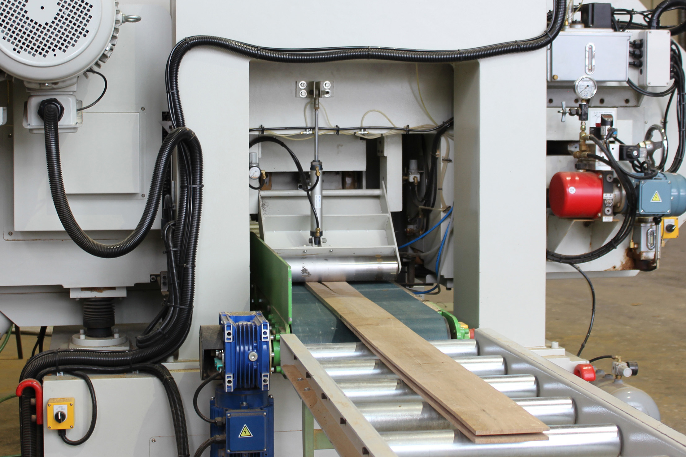 Cartelle-legno-produzione-lecco