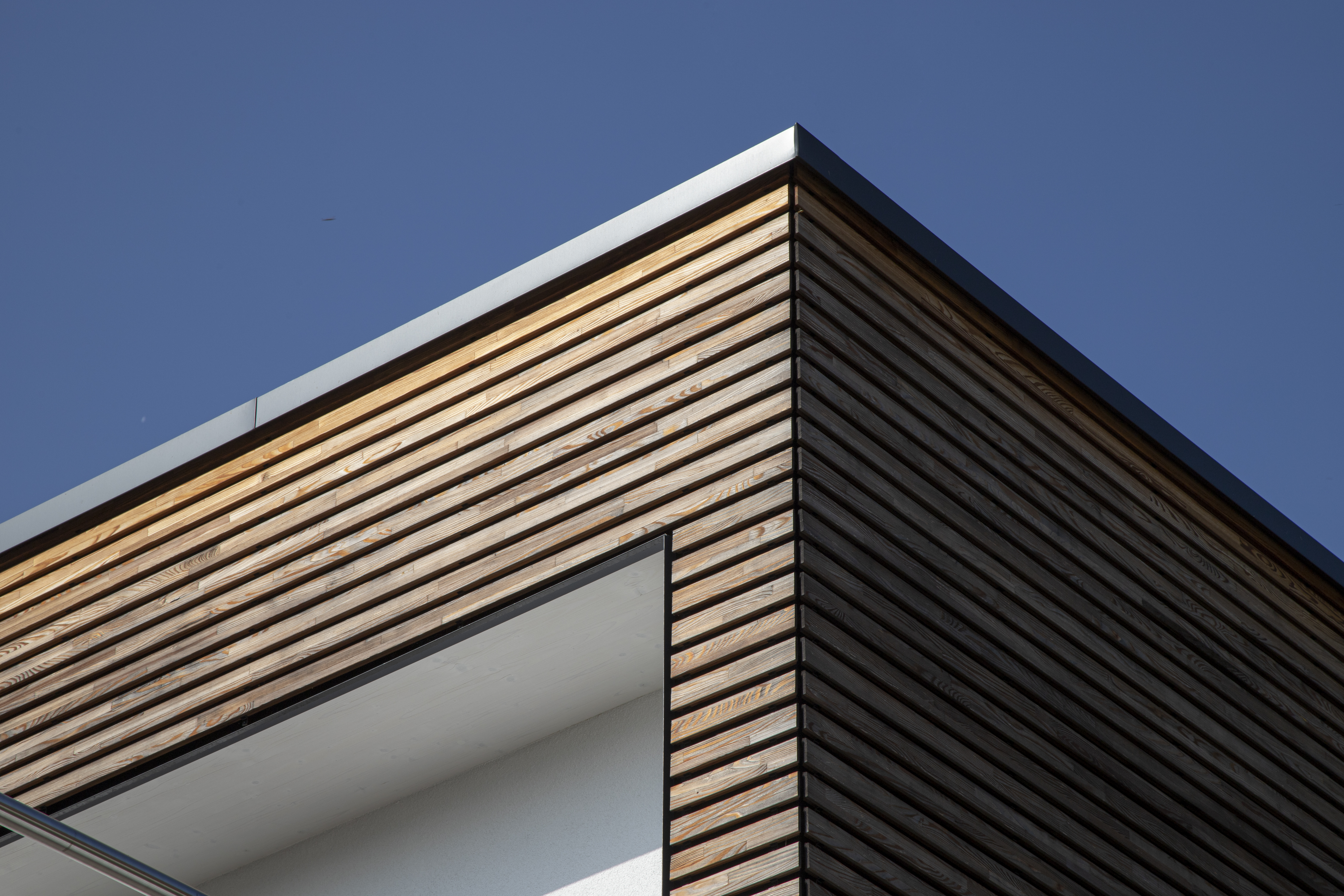 Facciata-in-legno-casa-como