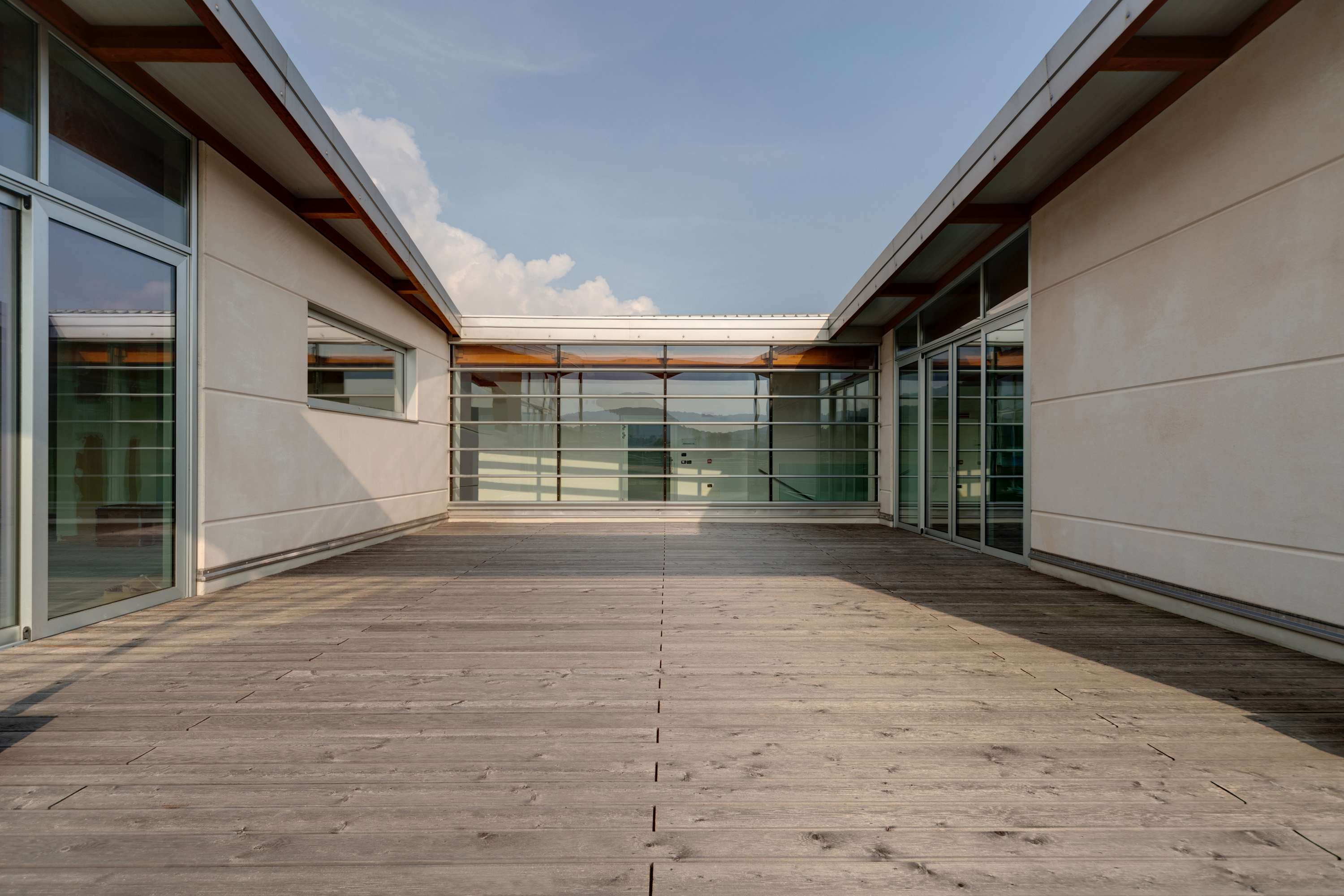 Decking-in-legno-terrazzo-lecco