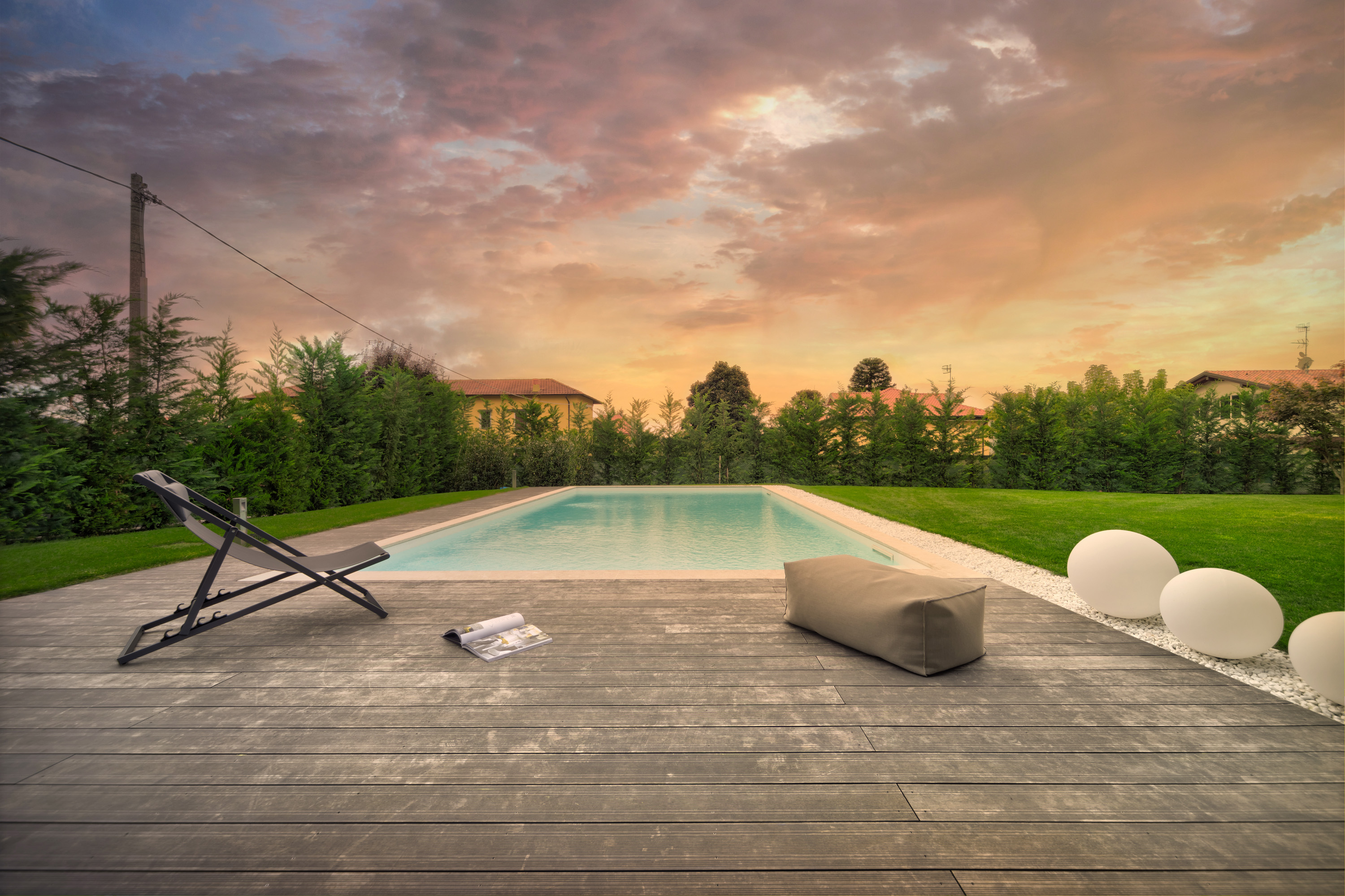 Pavimento-in-legno-piscina-Angera