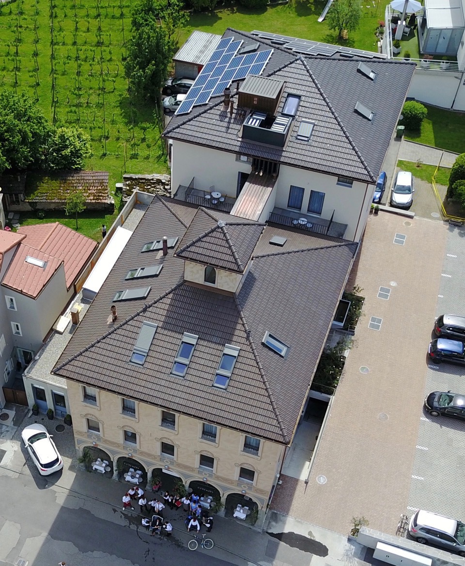 Tetto-in-legno-casa-svizzera