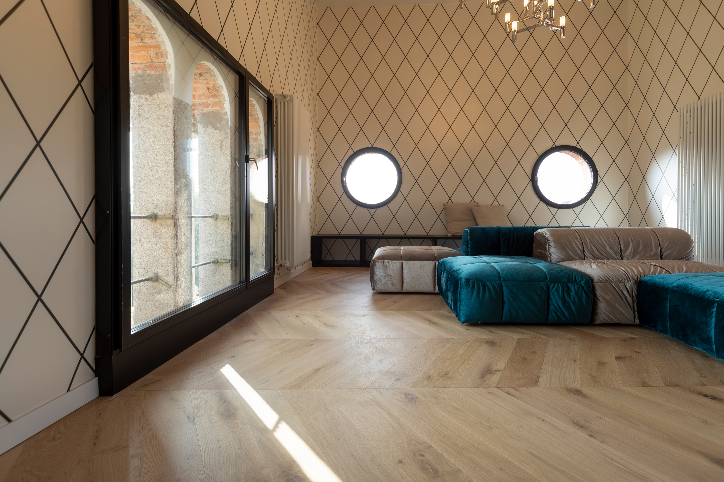 Parquet-rovere-spina-soggiorno-monza