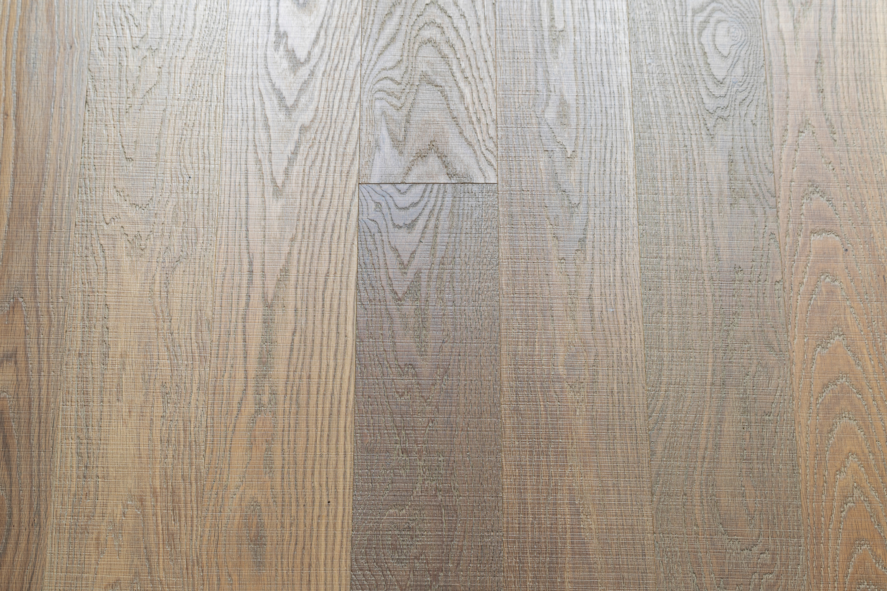 Pavimento-in-legno-casa-monza