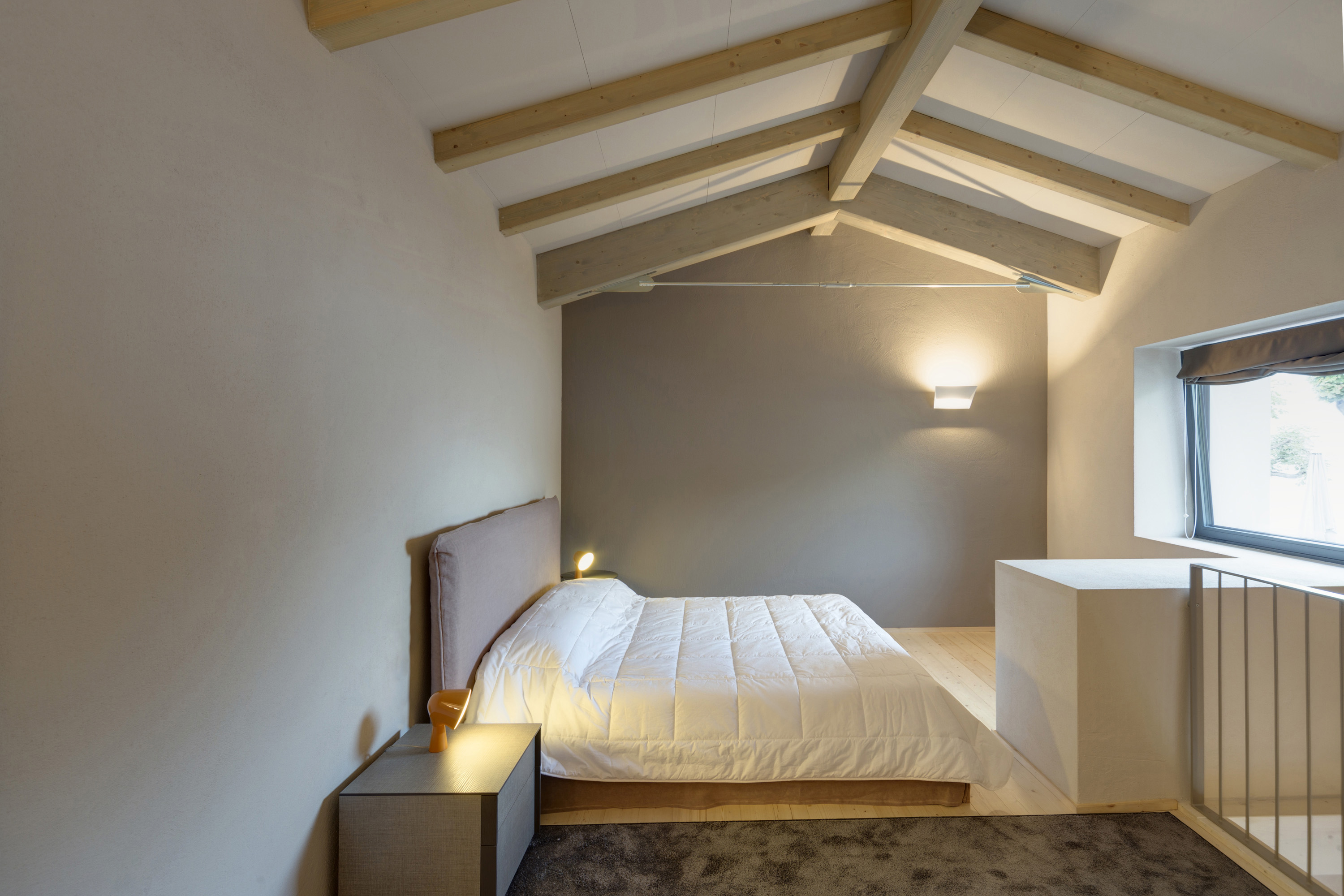 Tetto-in-legno-lamellare-varese