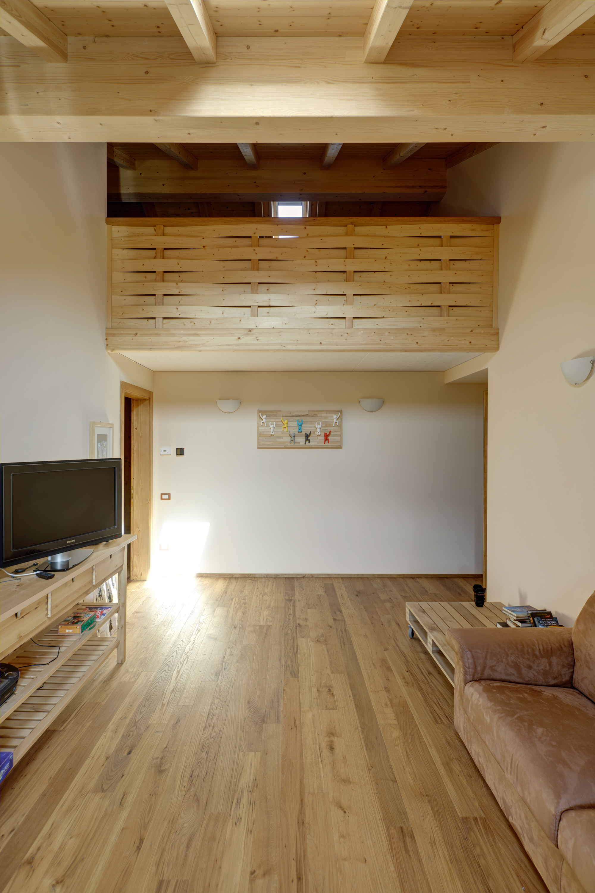 Casa-in-legno-soggiorno-monza