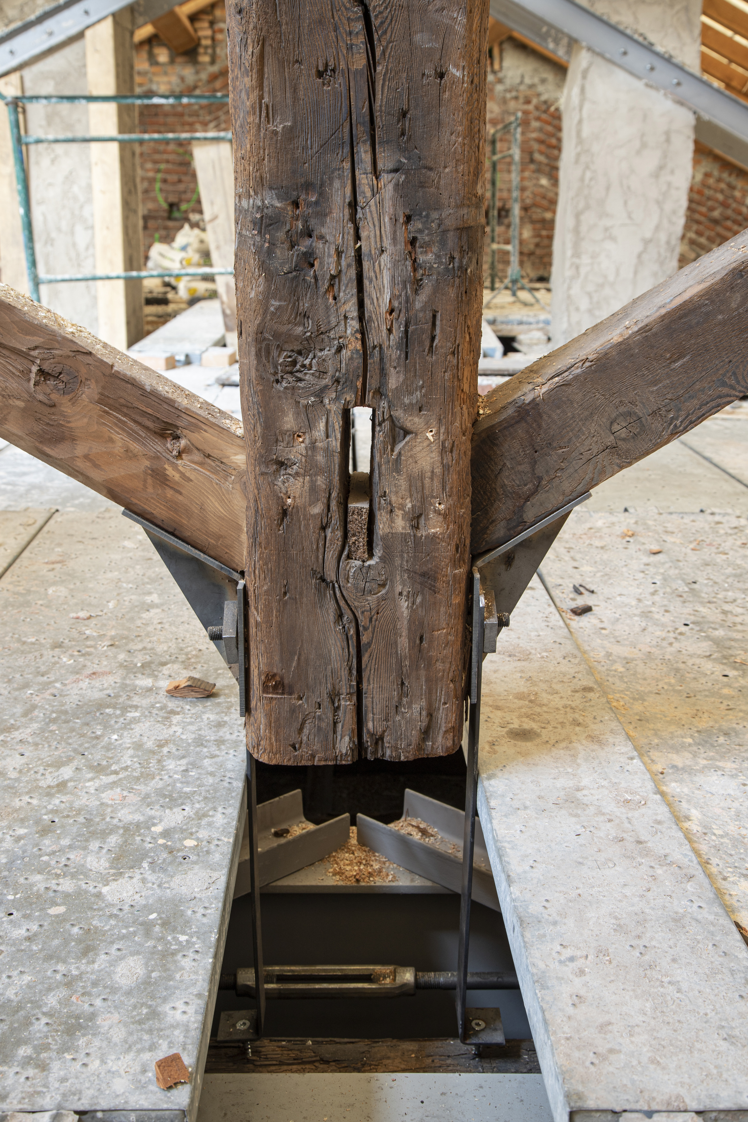 Restauro-travi-in-legno-varese