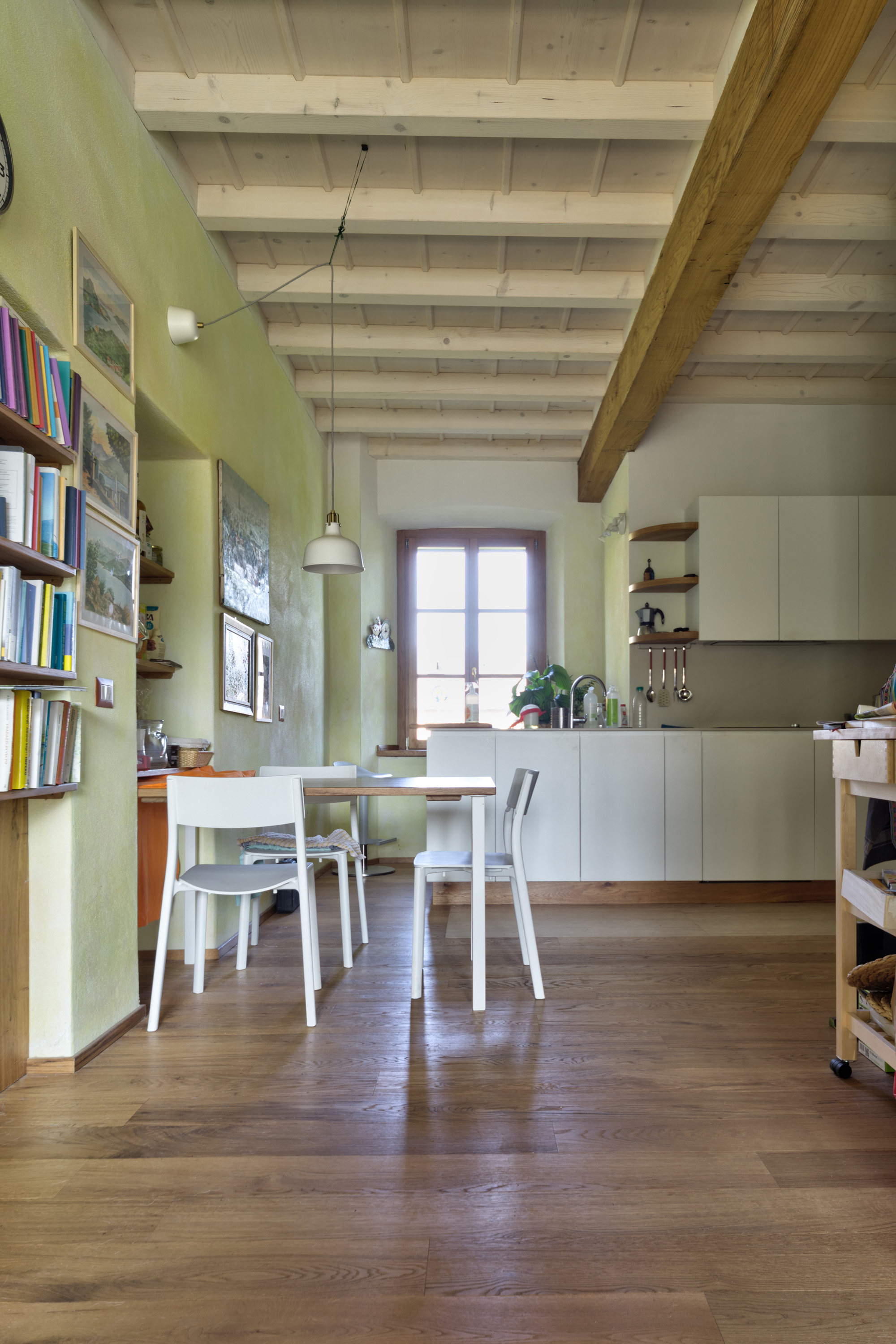 Casa-in-legno-living-La Valletta Brianza