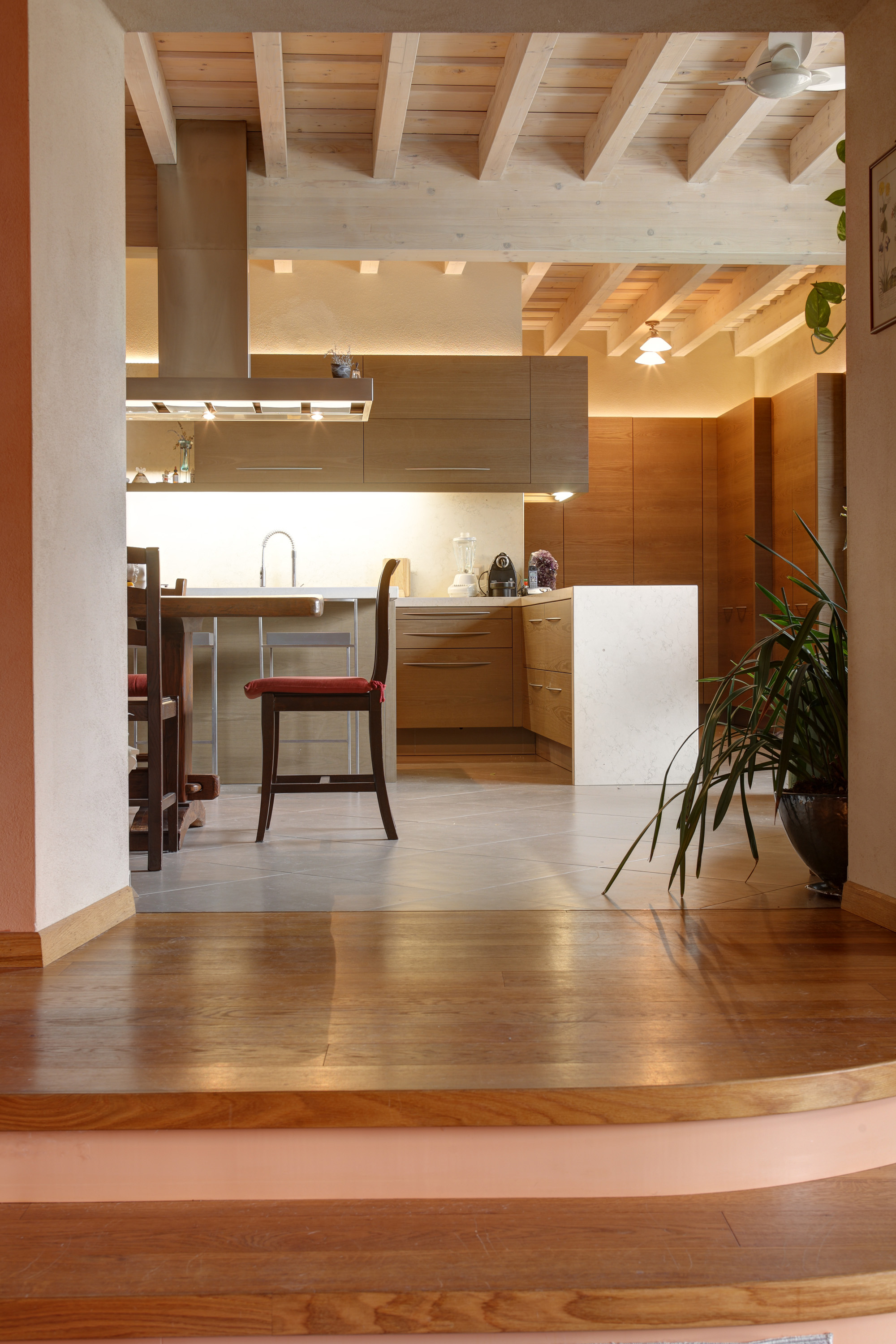 Solaio-in-legno-soggiorno-Missaglia