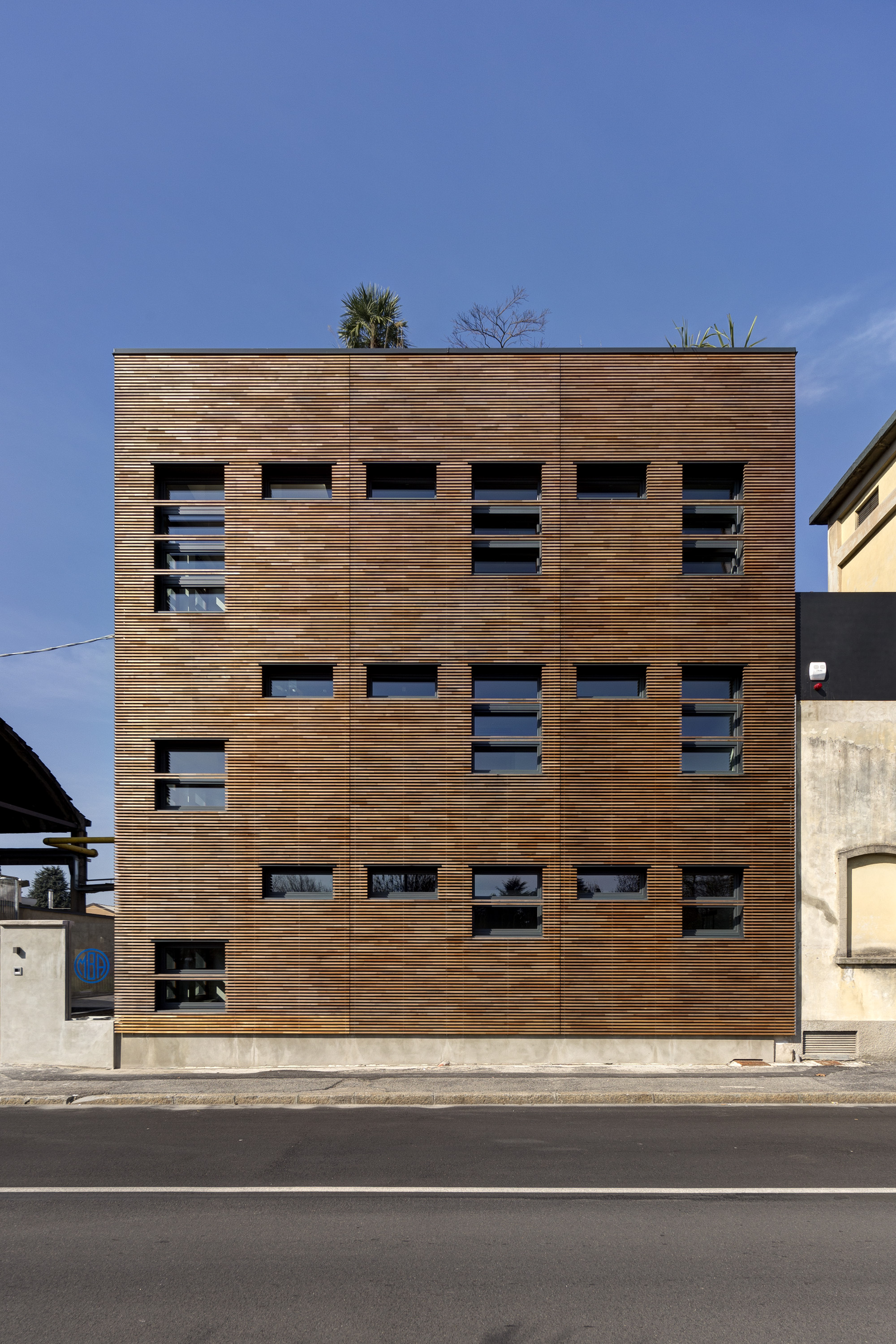 Facciata-in-legno-Bergamo