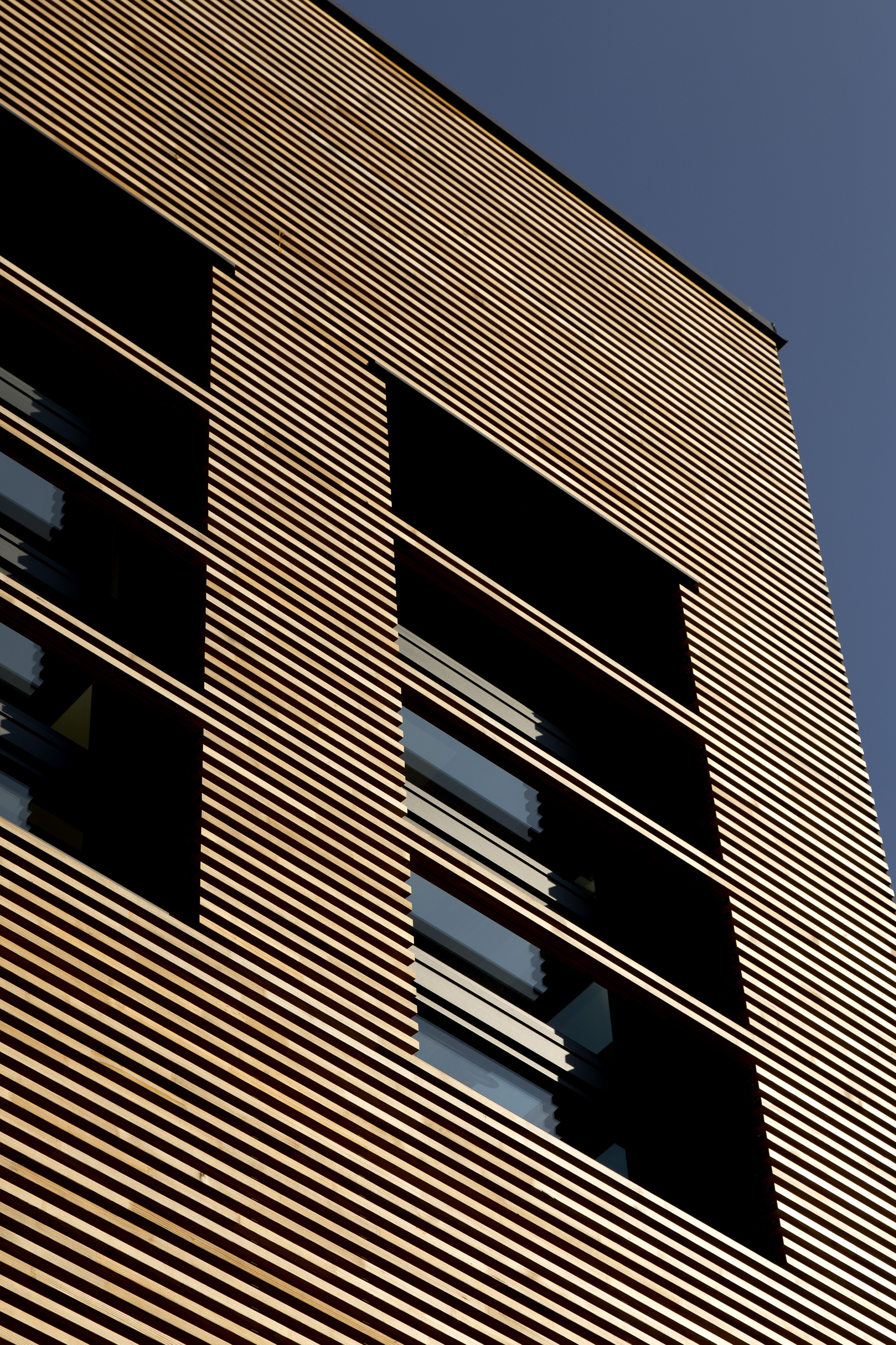 Facciata-in-legno-Bergamo