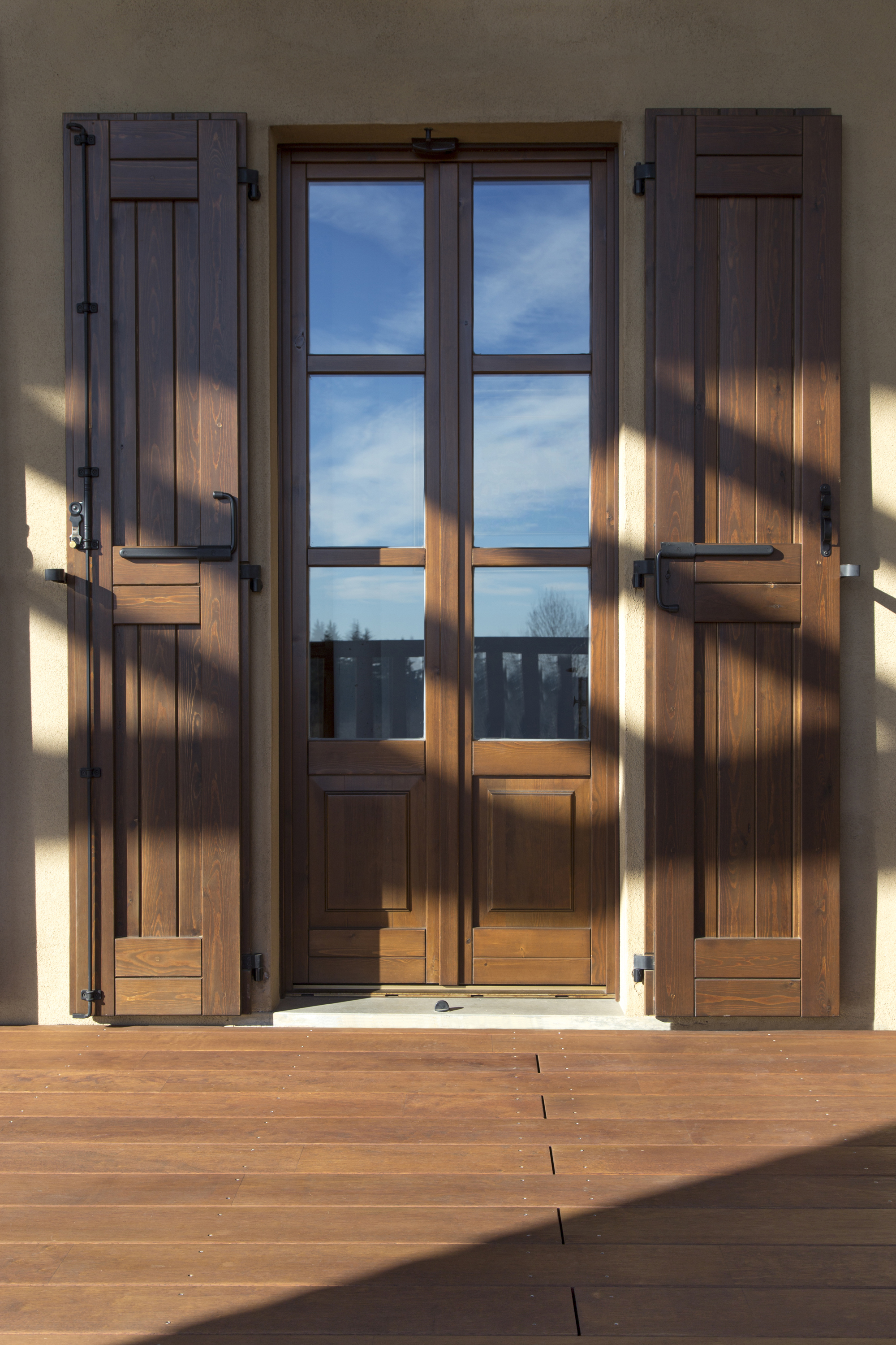 Pavimento-in-legno-esterno-casa-Casatenovo