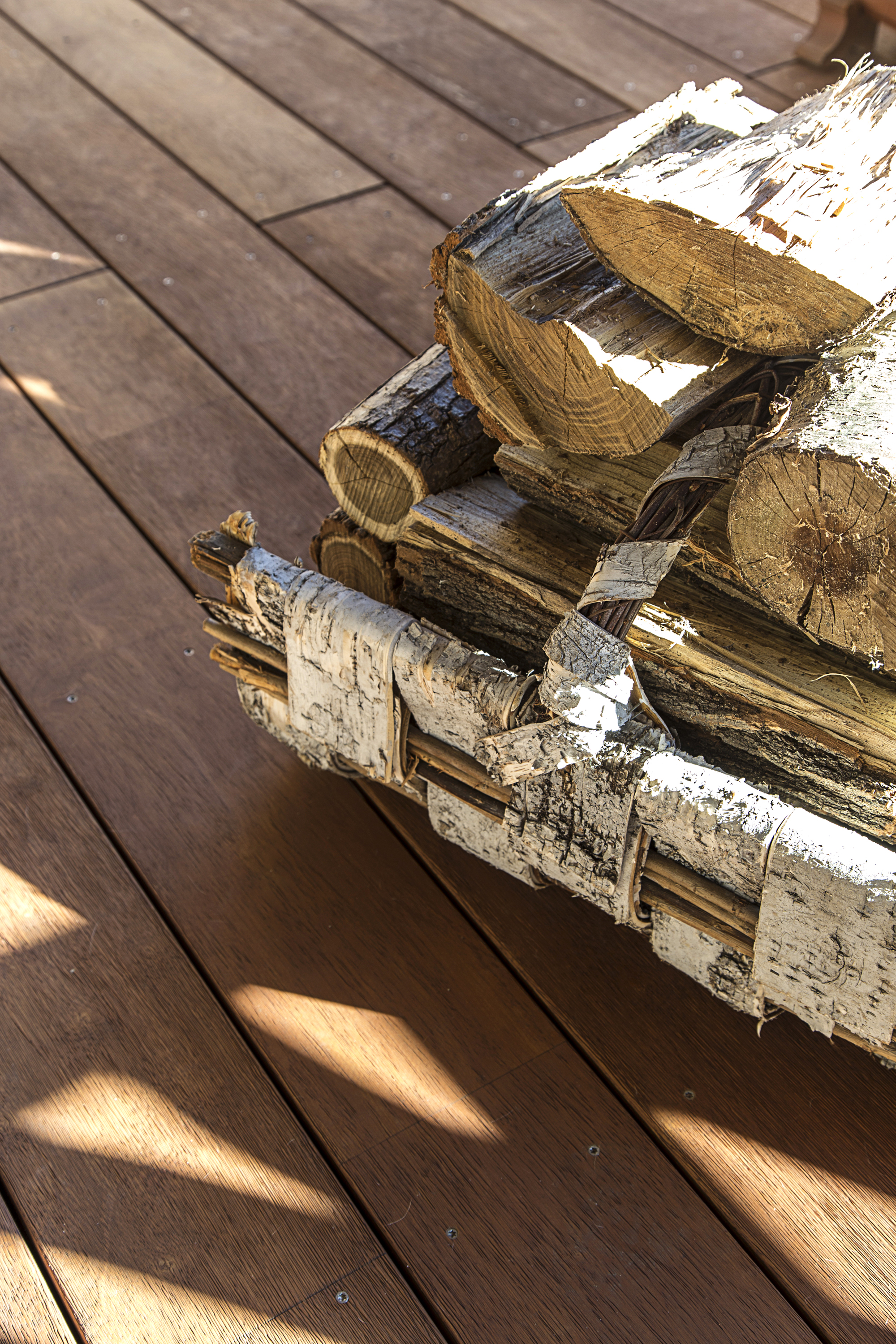 Pavimento-in-legno-esterno-casa-Casatenovo