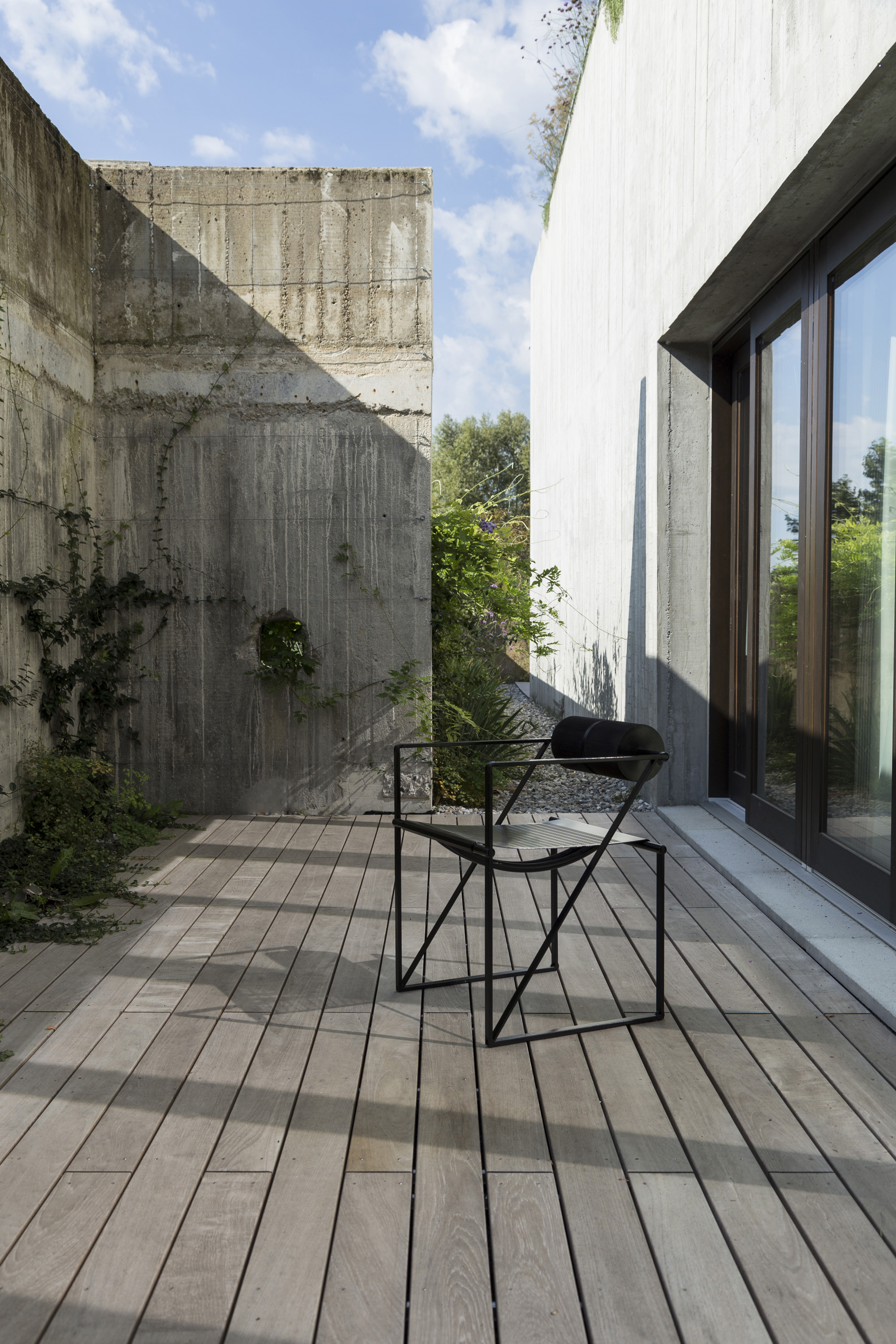 Decking-in-legno-casa-svizzera