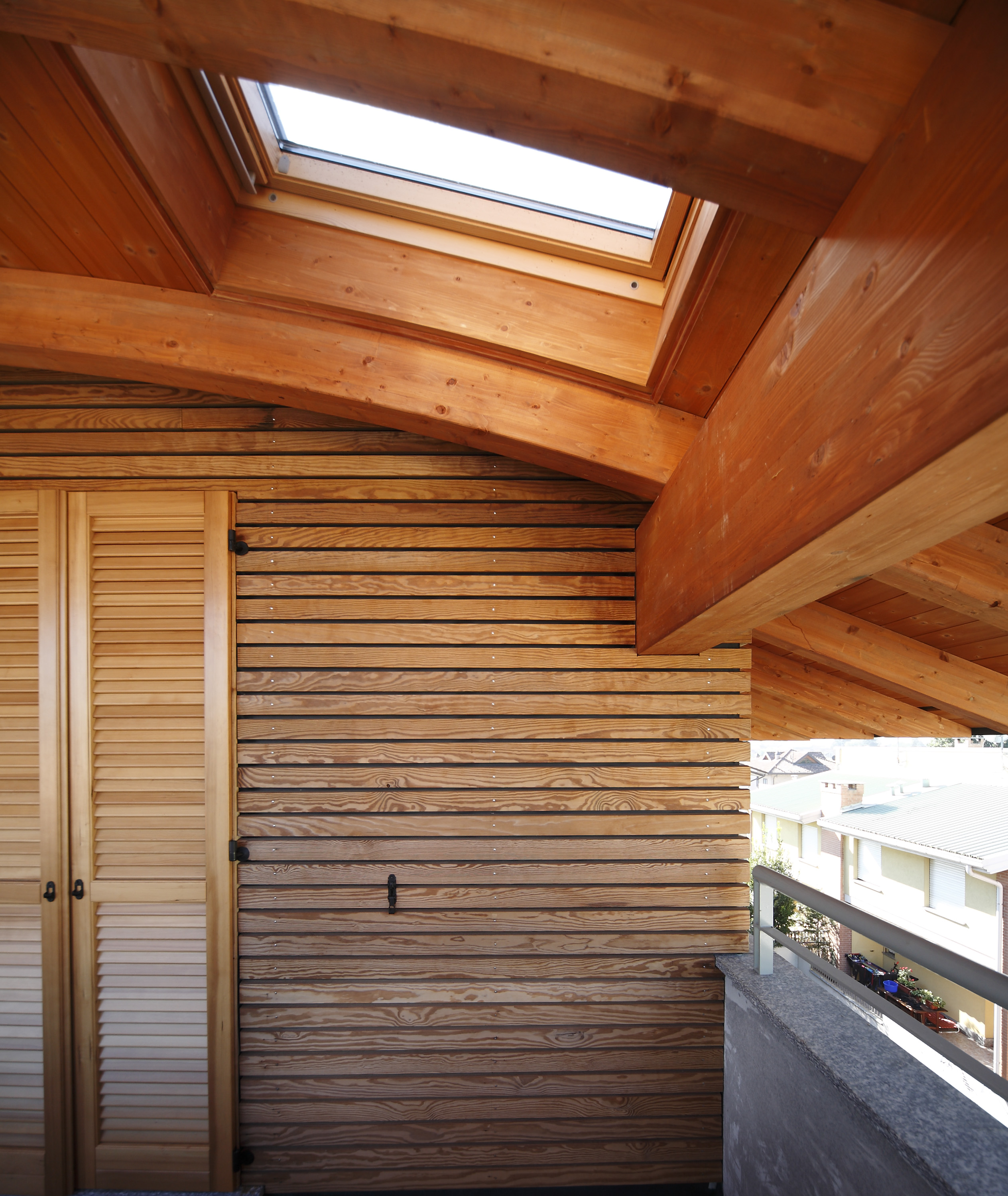 Tetto-in-legno-velux-lecco