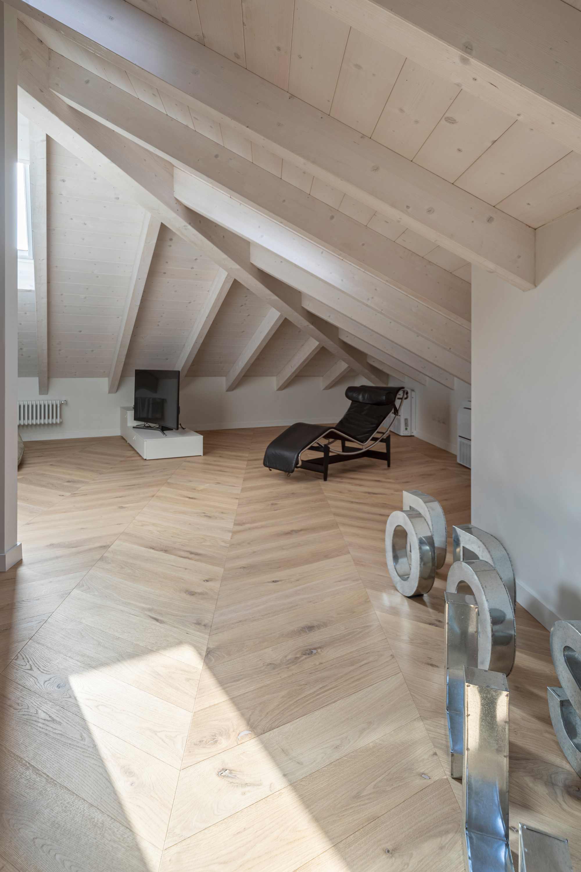 Parquet-rovere-camera-monza