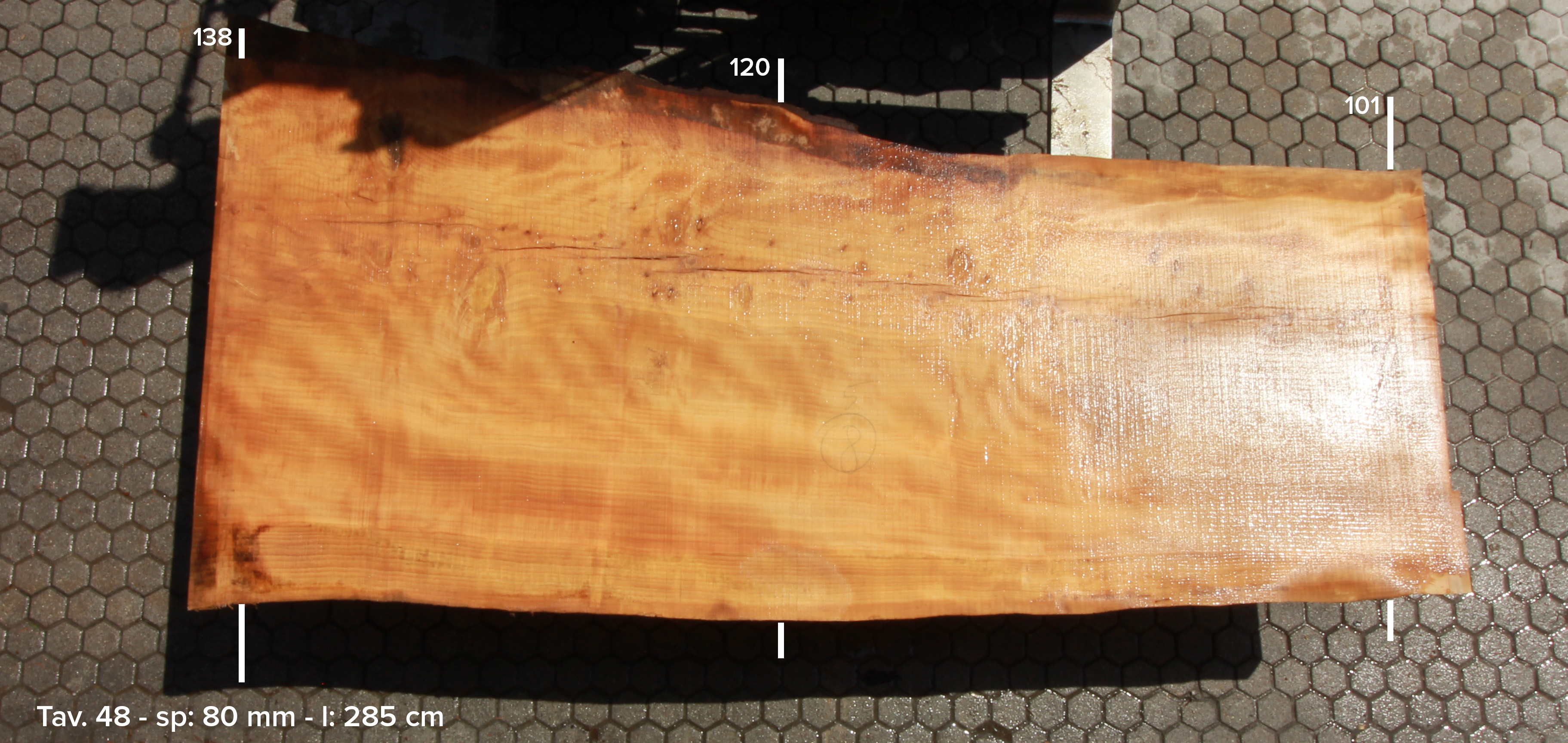 Tavola-in-legno-grezza